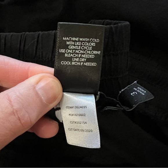 Torrid Relaxed Fit Jogger High-Rise Cargo Pocket Black Pant size 3 - Picture 8 of 8